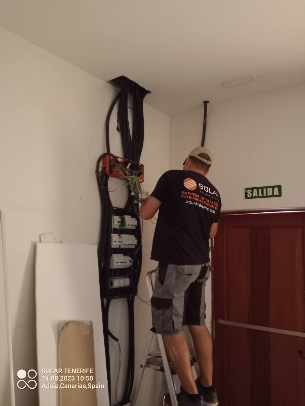 Cómo saber si tu instalación eléctrica en Tenerife necesita una reforma